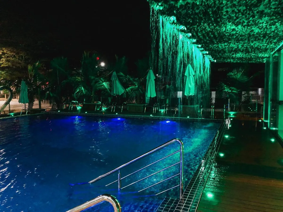 Hotel Recanto Dos Dinossauros Penha  0*, Penha (Santa Catarina) Brasil